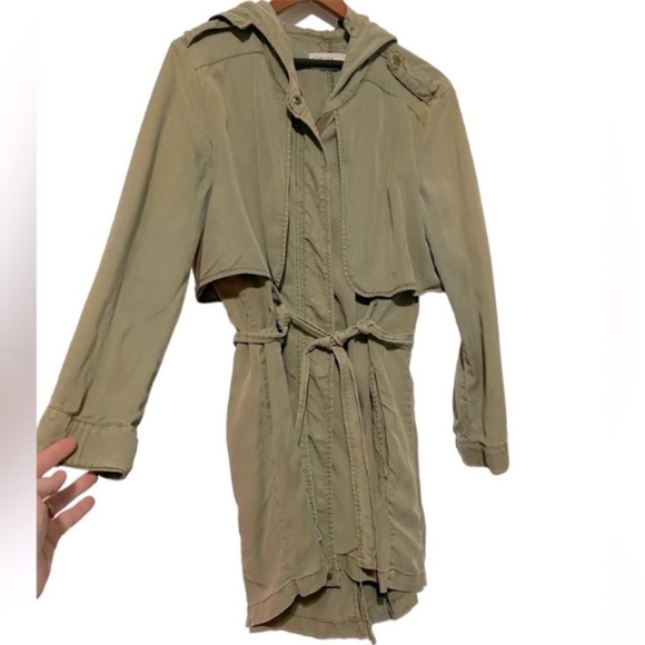 Pistola green long zip up jacket with hood and matching belt. Size M - Picture 1 of 11
